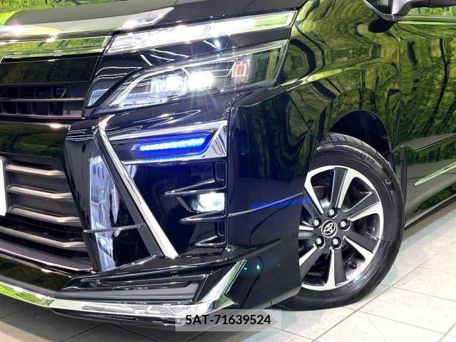 Toyota VOXY 2018-09 321597-12