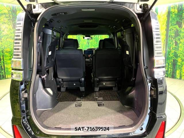 Toyota VOXY 2018-09 321597-10