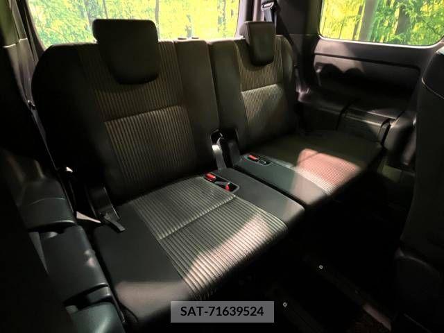 Toyota VOXY 2018-09 321597-9