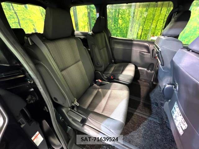 Toyota VOXY 2018-09 321597-8