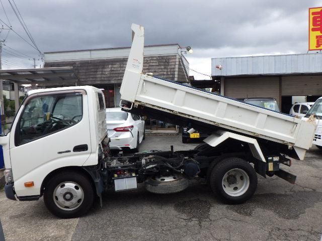 Hino DUTRO 2016-11 13968-2