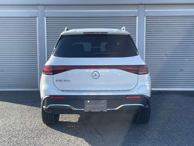 Mercedes Benz EQB 2022-08 23859-3