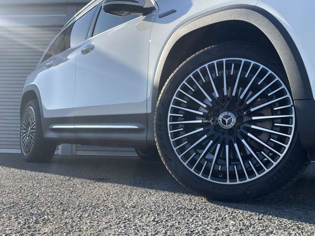 Mercedes Benz EQB 2022-08 23859-8
