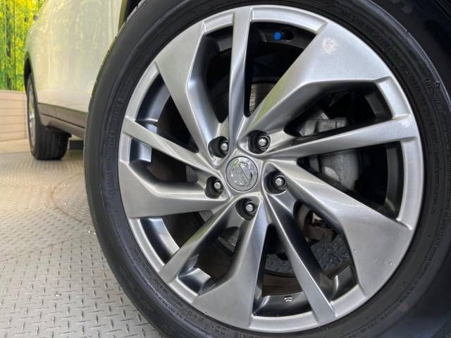 Nissan X-TRAIL 2017-05 21166-13