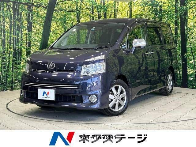 Toyota VOXY 2009-10 370384-0