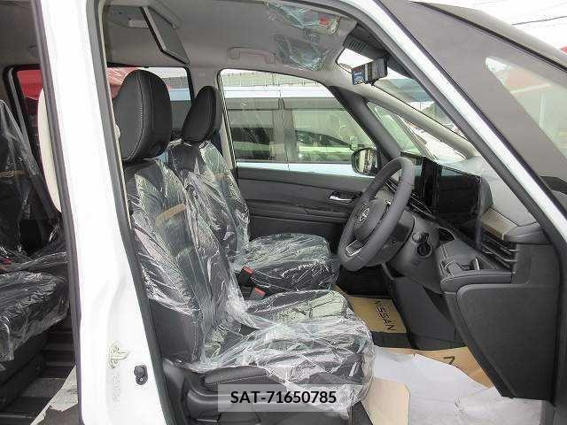 Nissan SERENA 2024-03 284292-13