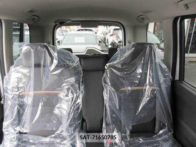 Nissan SERENA 2024-03 284292-14