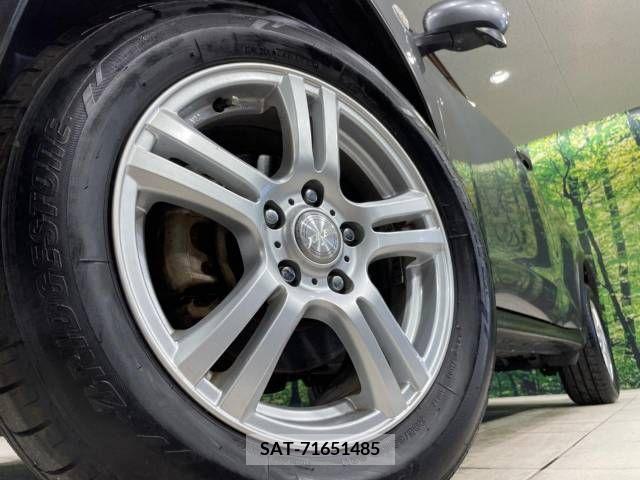 Nissan JUKE 2011-10 320489-13