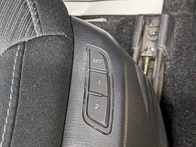 Mazda CX-8 2018-02 12350-6