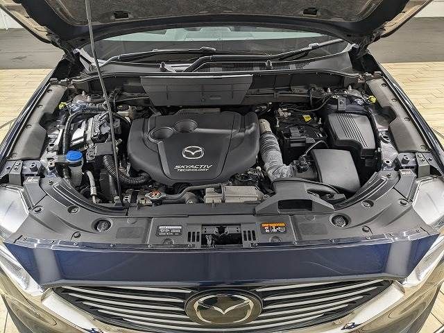 Mazda CX-8 2018-02 12350-19