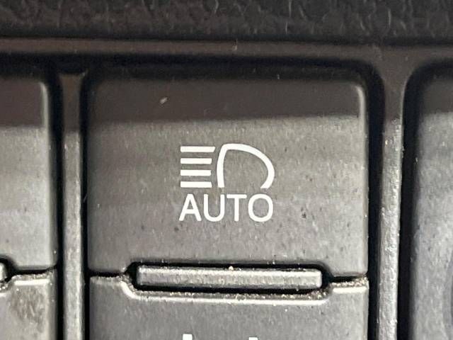 Toyota COROLLA FIELDER 2018-11 194680-5
