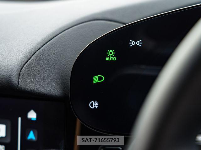 Porsche Taycan 2021-06 366267-18