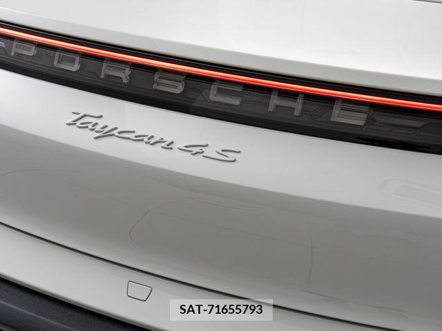 Porsche Taycan 2021-06 366267-10