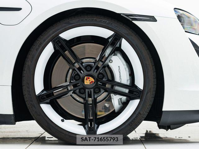 Porsche Taycan 2021-06 366267-1