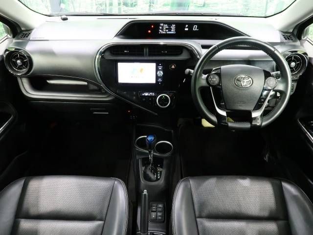 Toyota AQUA 2018-01 193718-1