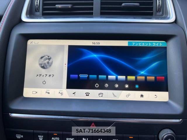 Jaguar E-PACE 2018-09 315782-12