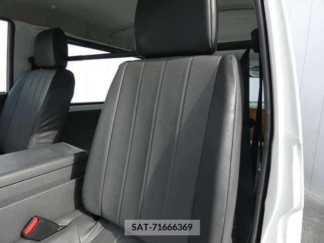 Mazda BONGO VAN 2014-04 327138-6