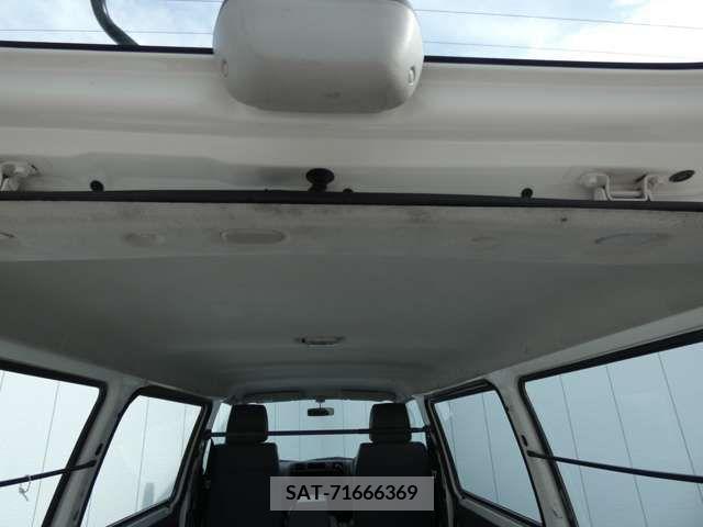 Mazda BONGO VAN 2014-04 327138-9