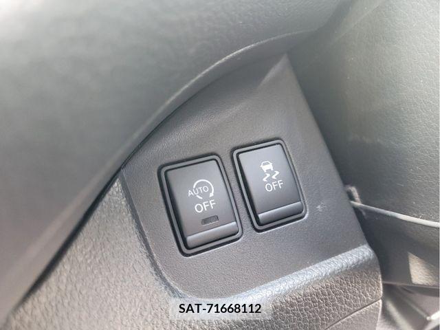 Nissan SERENA 2015-03 305761-12