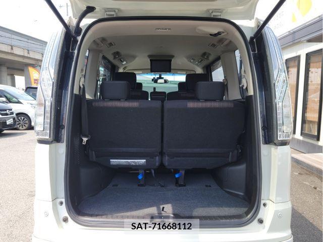Nissan SERENA 2015-03 305761-4