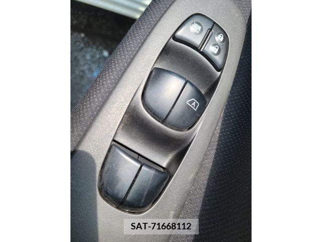 Nissan SERENA 2015-03 305761-7