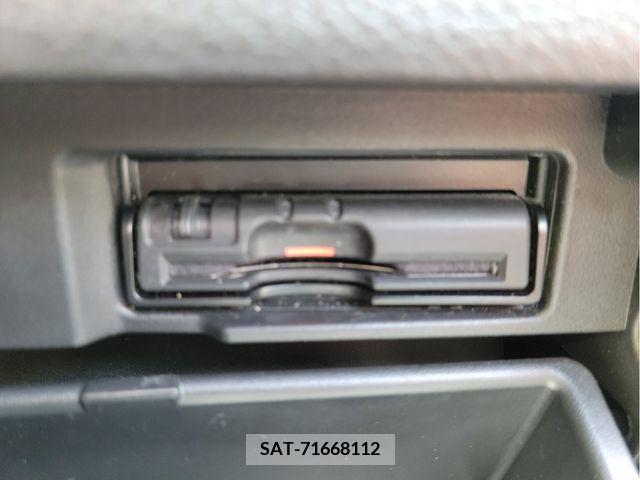Nissan SERENA 2015-03 305761-11