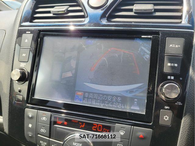 Nissan SERENA 2015-03 305761-18