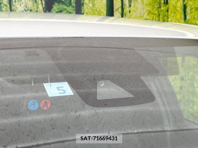 Toyota PRIUS 2016-05 282154-2