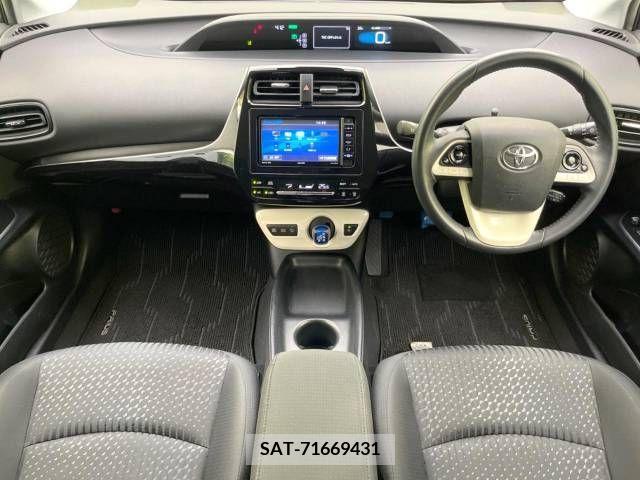 Toyota PRIUS 2016-05 282154-1