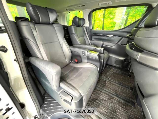 Toyota ALPHARD 2022-04 333345-9