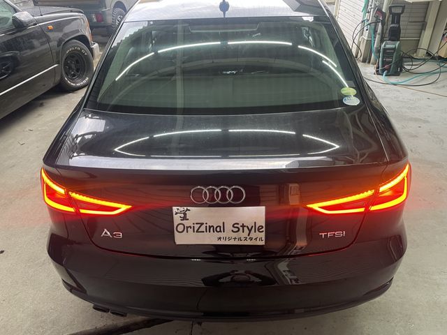 Audi A3 SEDAN 2015-06 1028-29