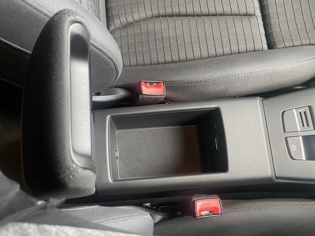 Audi A3 SEDAN 2015-06 1028-14