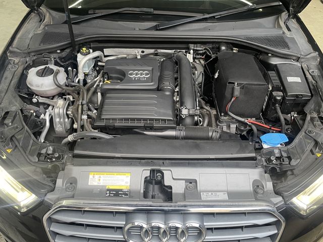 Audi A3 SEDAN 2015-06 1028-24