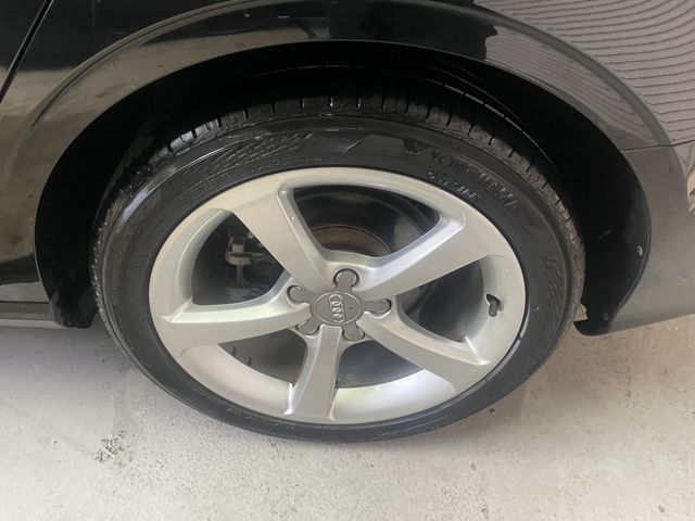 Audi A3 SEDAN 2015-06 1028-23