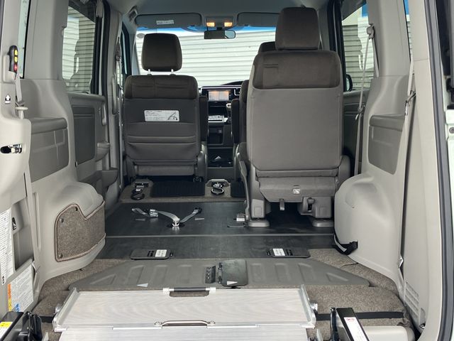 Honda e 2015-11 25387-11