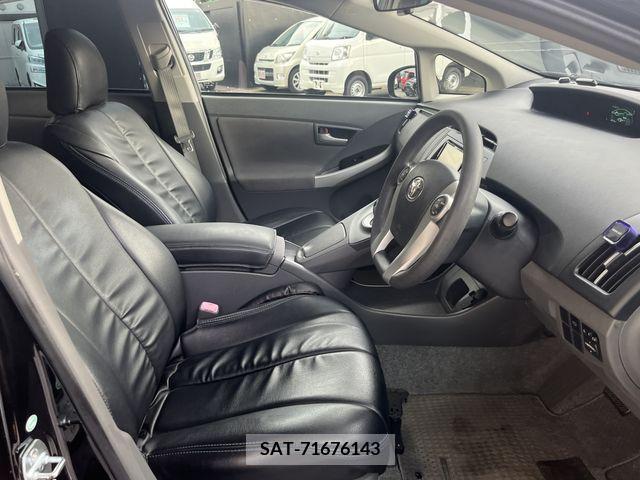 Toyota PRIUS 2011-09 393326-9