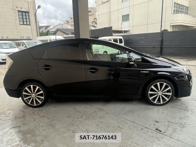 Toyota PRIUS 2011-09 393326-3