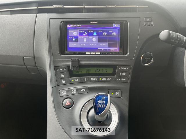 Toyota PRIUS 2011-09 393326-24