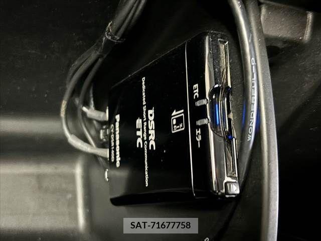Suzuki SWIFT 2017-07 348495-6