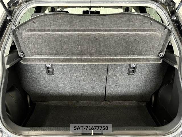 Suzuki SWIFT 2017-07 348495-16