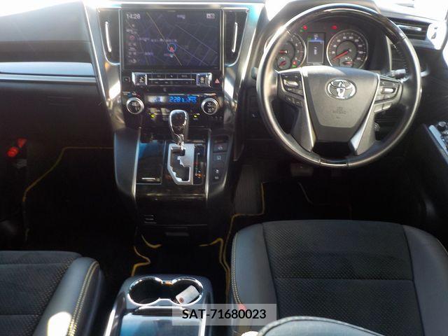 Toyota VELLFIRE 2017-10 215983-1