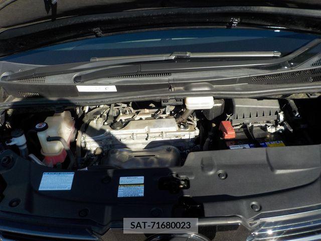 Toyota VELLFIRE 2017-10 215983-26