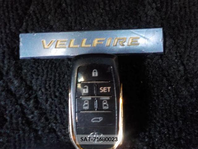 Toyota VELLFIRE 2017-10 215983-17