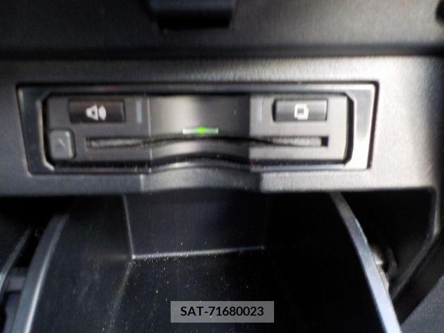 Toyota VELLFIRE 2017-10 215983-10