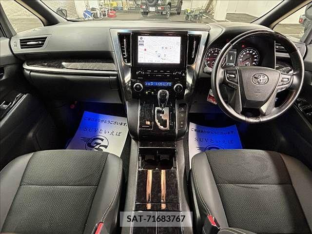 Toyota VELLFIRE 2020-11 242576-1