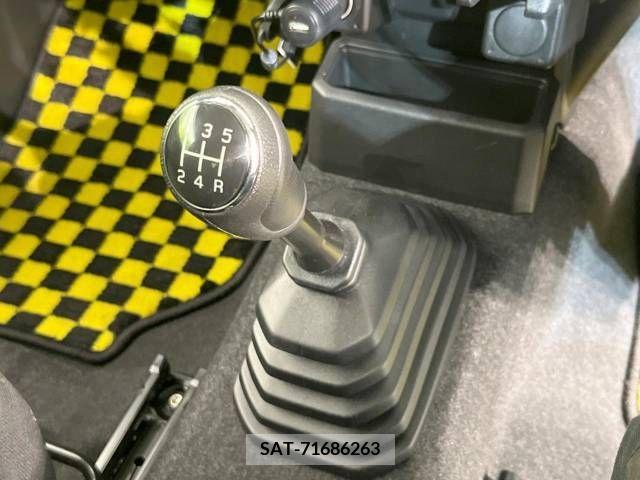 Suzuki JIMNY 2021-04 273540-2