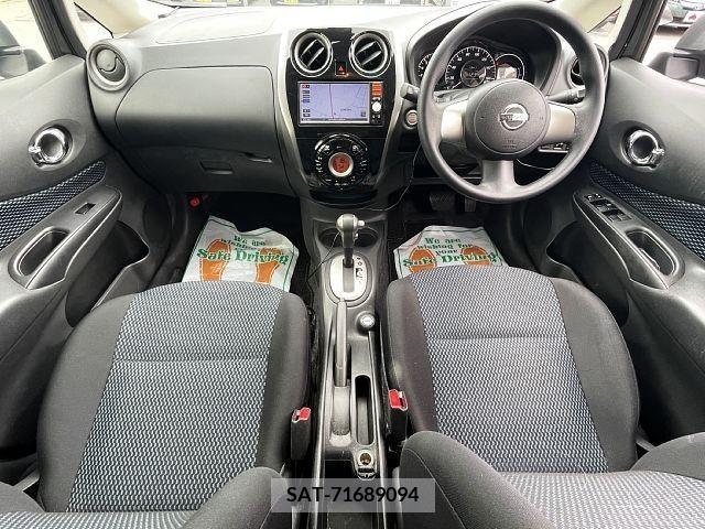 Nissan NOTE 2014-05 302347-1