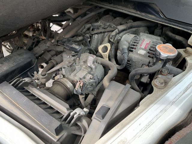 Mitsubishi MINICAB TRUCK 2004-01 2573-24