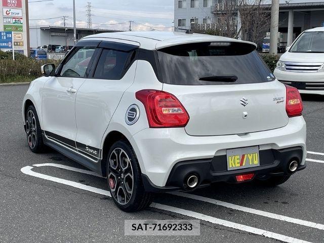 Suzuki SWIFT 2019-05 369054-6