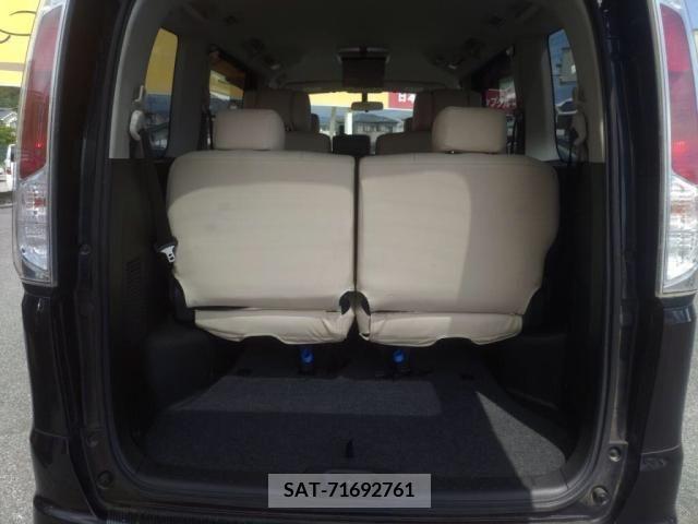 Nissan SERENA 2012-05 393909-26
